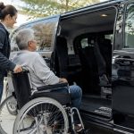 Mobilité réduite : comment réserver un taxi adapté à ses besoins ?